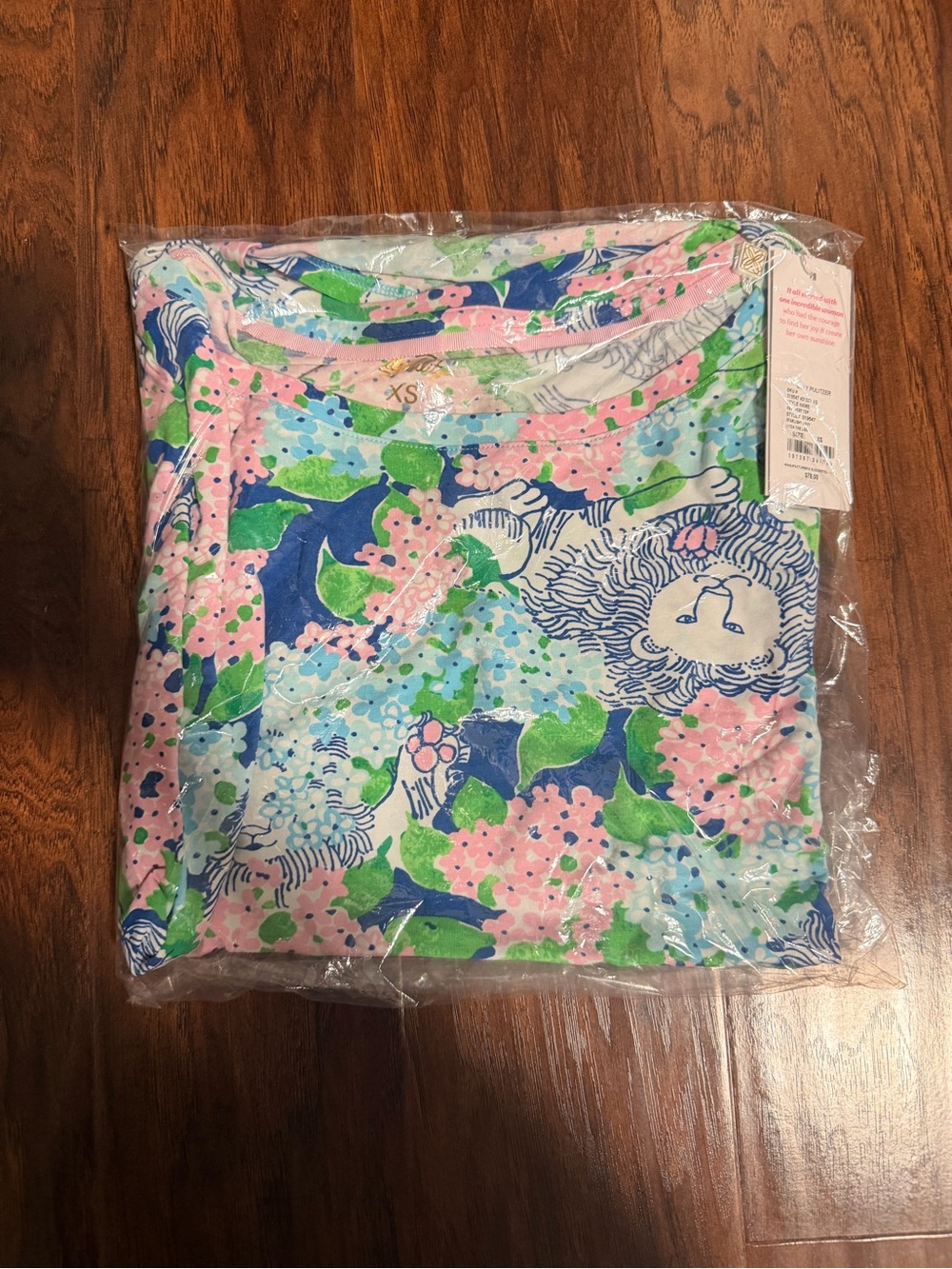NWT/NIB Lilly Pulitzer Key West short sleeve tee Lydia the Lion print